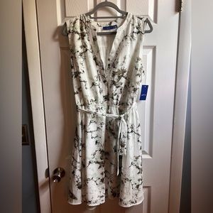 White and green Apt 9 dress